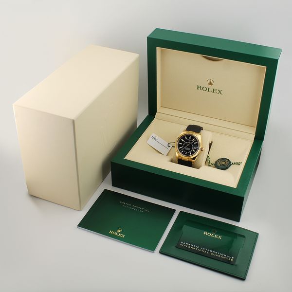 Rolex Sky-Dweller 326238